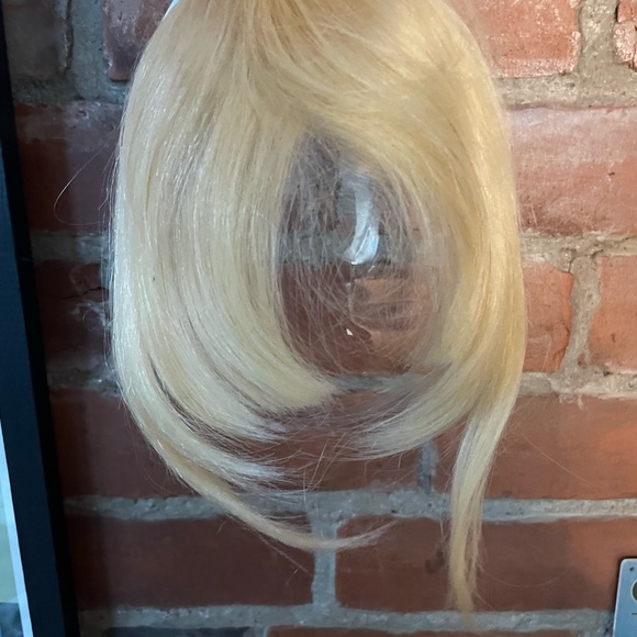 Clip on human hair wispy bangs - Picture 4 of 4